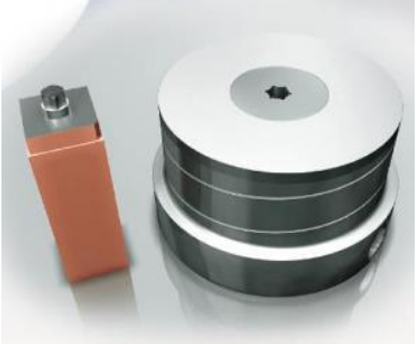 Ultra-precision machining circuit